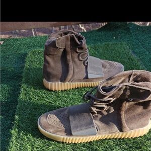Yeezy Boost 750 Chocolate Sz 10
